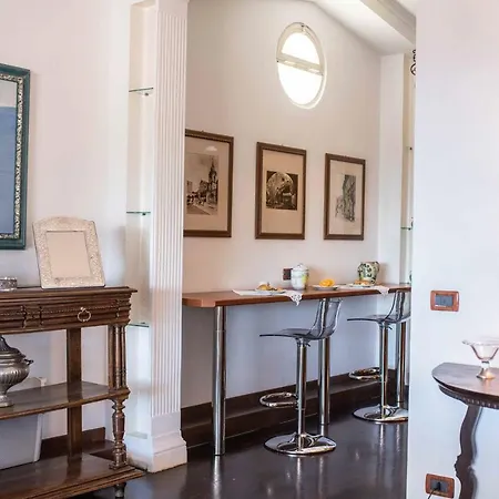 Palazzo Di Ferro * Taormina